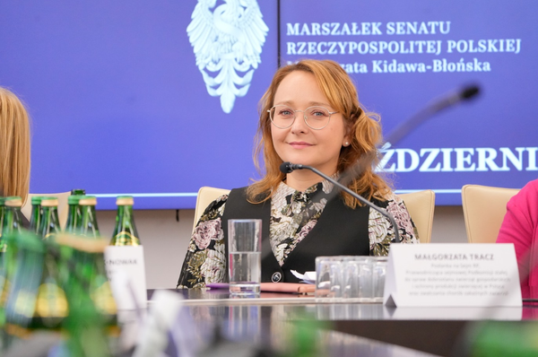 Zwierzęta też muszą jakoś przejść!